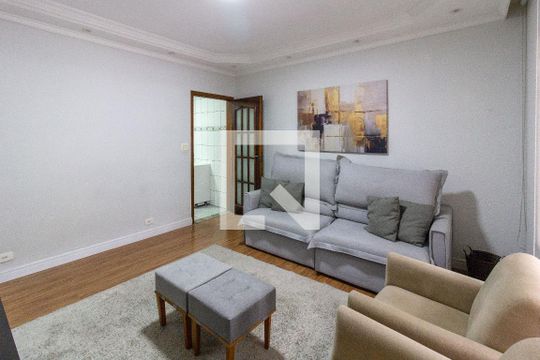 Casa para alugar com 2 quartos, 270m² em Vila Galvão, Guarulhos