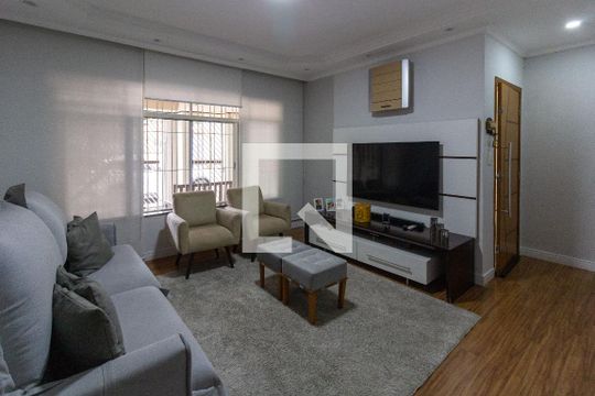 Casa para alugar com 2 quartos, 270m² em Vila Galvão, Guarulhos