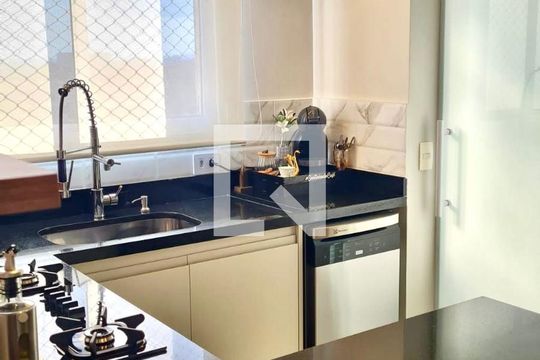 Cozinha de apartamento à venda com 2 quartos, 81m² em Vila Boa Vista, Barueri