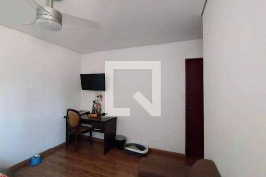 Casa à venda com 4 quartos, 215m² em Vila Alpina, Santo André