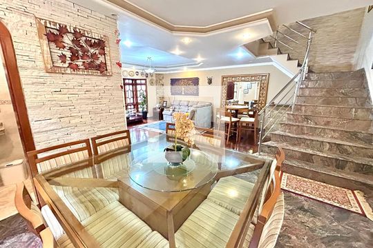Sala de casa à venda com 3 quartos, 392m² em Vila Harmonia, Guarulhos