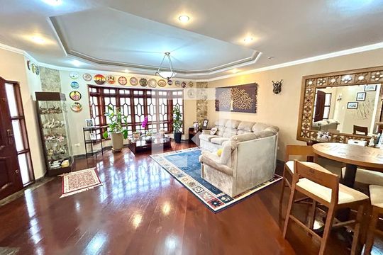 Sala de casa à venda com 3 quartos, 392m² em Vila Harmonia, Guarulhos