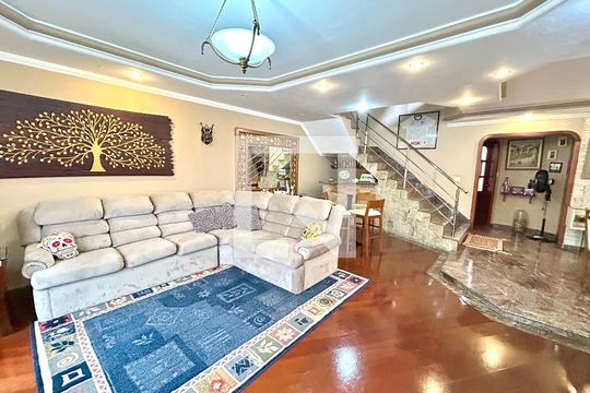 Sala de casa à venda com 3 quartos, 392m² em Vila Harmonia, Guarulhos