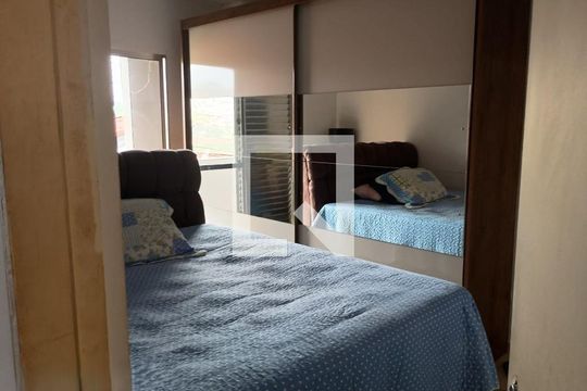 Quarto de casa para alugar com 3 quartos, 164m² em Parque dos Príncipes, Jacareí