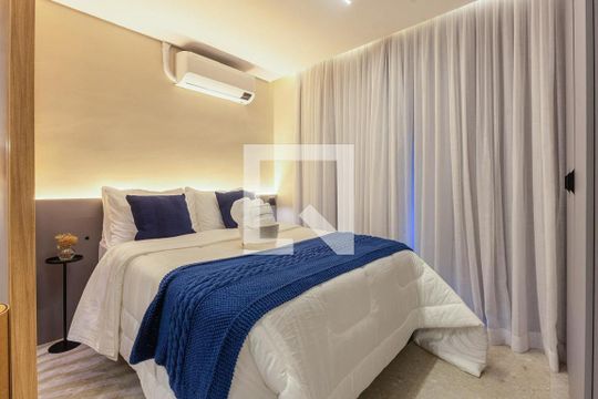 Quarto de kitnet/studio para alugar com 1 quarto, 26m² em Jardim Panorama, São Paulo