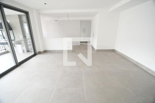 Sala de apartamento à venda com 3 quartos, 139m² em Cambuí, Campinas