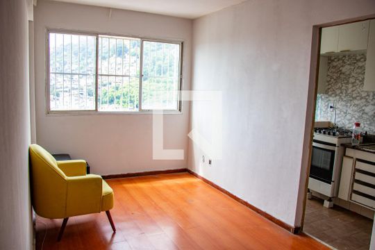 Apartamento para alugar com 2 quartos, 70m² em Olaria, Rio de Janeiro