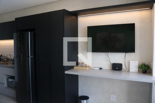Quarto de kitnet/studio para alugar com 1 quarto, 24m² em Barra Funda, São Paulo