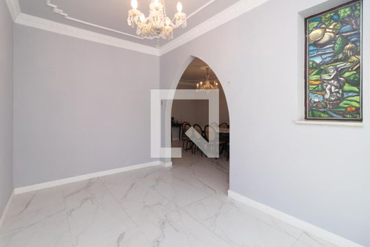 Casa para alugar com 3 quartos, 400m² em Menino Deus, Porto Alegre