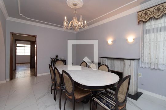 Casa para alugar com 3 quartos, 400m² em Menino Deus, Porto Alegre