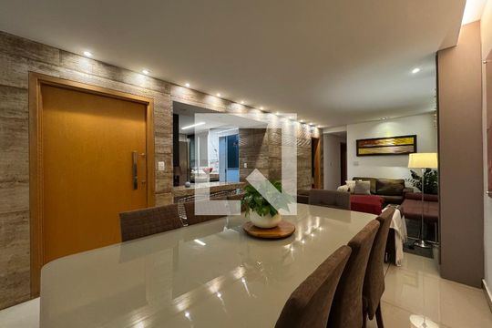 Apartamento à venda com 4 quartos, 121m² em Castelo, Belo Horizonte