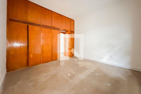 Quarto 1 de casa para alugar com 3 quartos, 297m² em Ipiranga, São Paulo