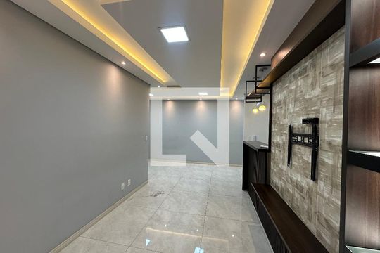 Sala de apartamento à venda com 3 quartos, 76m² em Bethaville I, Barueri