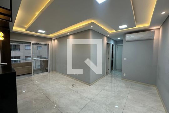 Sala de apartamento à venda com 3 quartos, 76m² em Bethaville I, Barueri