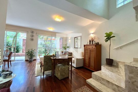 Sala de Estar  de casa de condomínio à venda com 4 quartos, 181m² em Vila Nova Caledonia, São Paulo