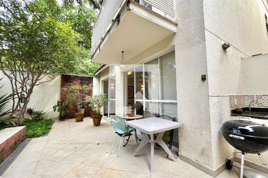 Área externa de casa de condomínio à venda com 4 quartos, 181m² em Vila Nova Caledonia, São Paulo