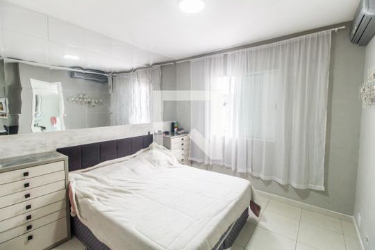 Suíte de casa de condomínio à venda com 3 quartos, 110m² em Vila Sao Luiz (Valparaizo), Santana de Parnaíba
