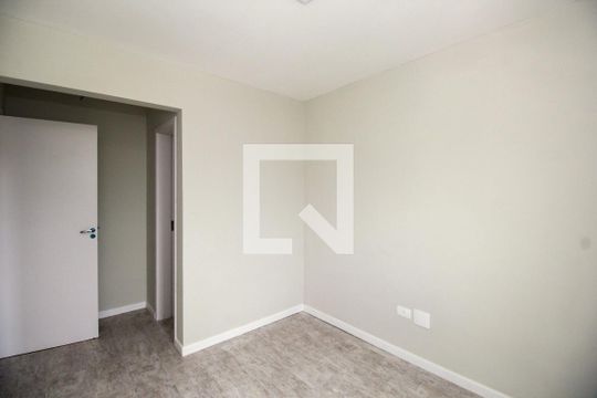 Suíte de apartamento à venda com 2 quartos, 60m² em Vila Curuçá, Santo André
