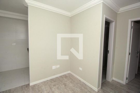 Sala de apartamento à venda com 2 quartos, 60m² em Vila Curuçá, Santo André