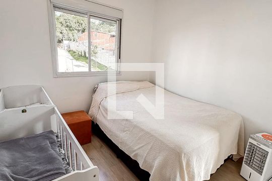 Quarto de apartamento para alugar com 2 quartos, 54m² em Jardim Recanto Suave, Cotia