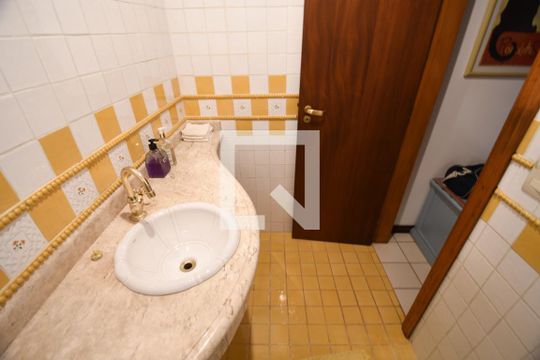 Lavabo de casa à venda com 4 quartos, 360m² em Cidade Universitária, Campinas