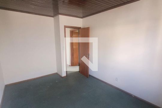 Quarto 2 de casa para alugar com 4 quartos, 240m² em Chácara das Pedras, Porto Alegre