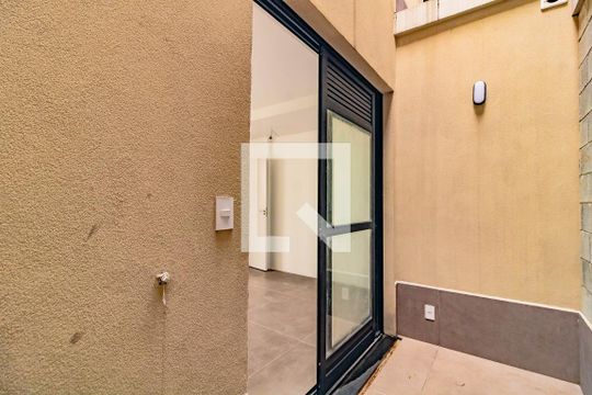 Casa de Condomínio à venda com 2 quartos, 135m² em Vila Alexandria, São Paulo