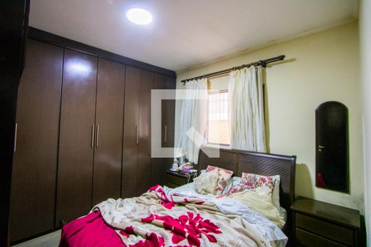 Casa 1 - Quarto 2 de casa para alugar com 3 quartos, 250m² em Vila Guarará, Santo André