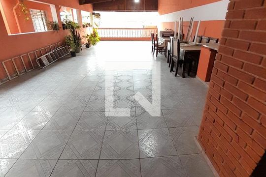 Varanda de casa à venda com 4 quartos, 250m² em Jardim D’abril, Osasco