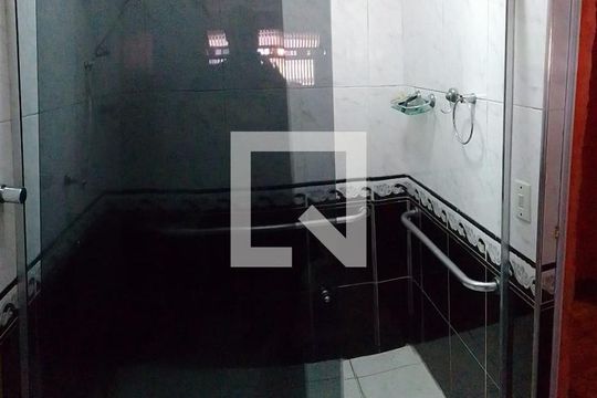Banheiro 2 de casa à venda com 4 quartos, 250m² em Jardim D’abril, Osasco