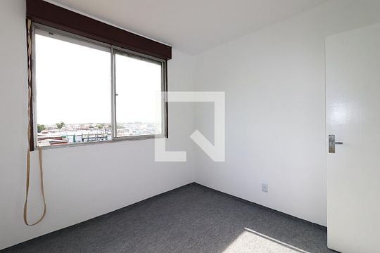 Quarto 1 de apartamento para alugar com 2 quartos, 66m² em Humaitá, Porto Alegre