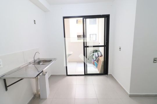 Sala/Cozinha de apartamento à venda com 2 quartos, 38m² em Metalúrgicos, Osasco
