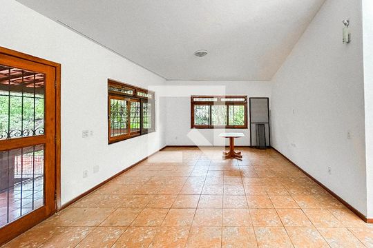 Casa de Condomínio à venda com 3 quartos, 750m² em Nacional, Belo Horizonte
