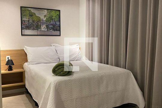 Sala / Quarto de apartamento para alugar com 1 quarto, 27m² em Paraíso, São Paulo