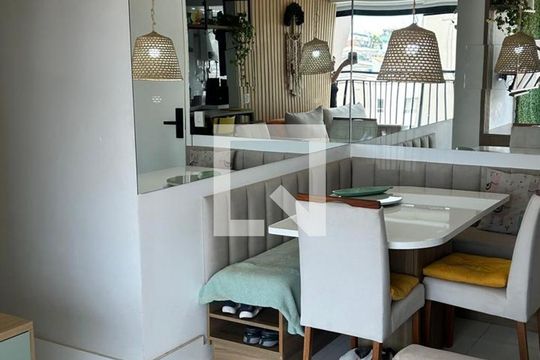 Sala de apartamento à venda com 2 quartos, 51m² em São Pedro, Osasco
