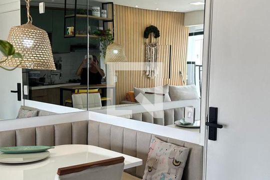 Sala de apartamento à venda com 2 quartos, 51m² em São Pedro, Osasco