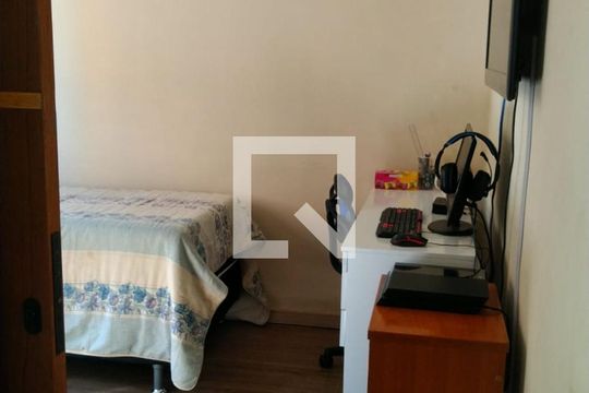 Quarto de apartamento à venda com 2 quartos, 50m² em Jardim Miriam, São Paulo