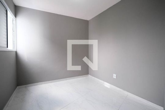 Quarto 1 de apartamento para alugar com 2 quartos, 35m² em Vila Guilhermina, São Paulo