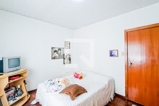Quarto 2 de casa à venda com 4 quartos, 208m² em Parque Santo Antonio, Guarulhos