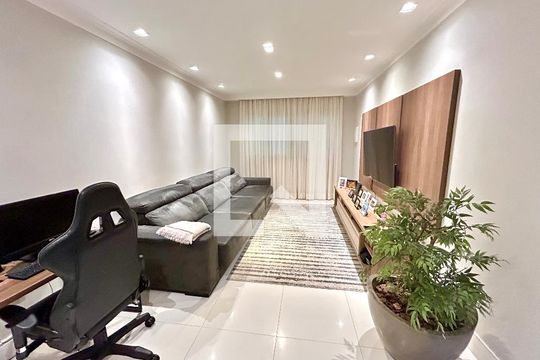 Sala de casa à venda com 3 quartos, 173m² em Jardim do Papai, Guarulhos