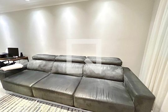 Sala de casa à venda com 3 quartos, 173m² em Jardim do Papai, Guarulhos
