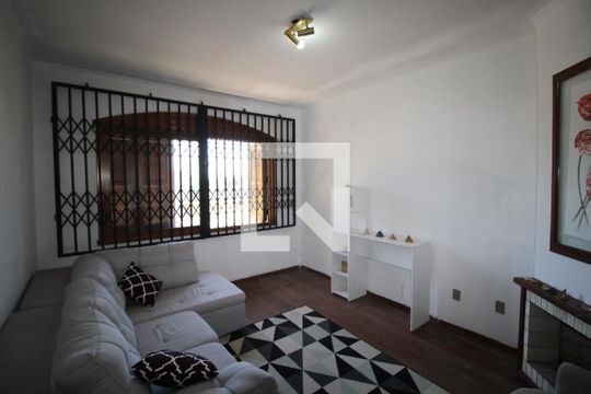 Sala de casa para alugar com 5 quartos, 435m² em Chácara das Pedras, Porto Alegre