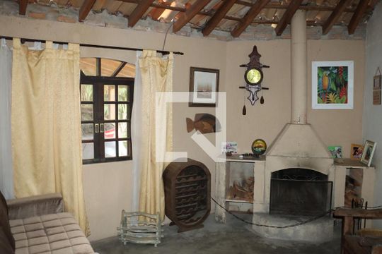 Casa para alugar com 4 quartos, 450m² em Casa Blanca, Cotia