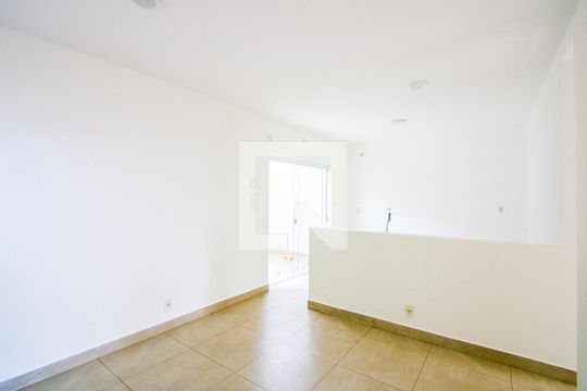 Sala de casa para alugar com 3 quartos, 208m² em Vila Assunção, Santo André