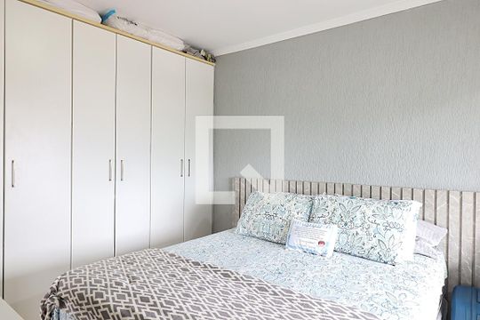 Suíte de apartamento à venda com 3 quartos, 95m² em Vila Ipiranga, Porto Alegre