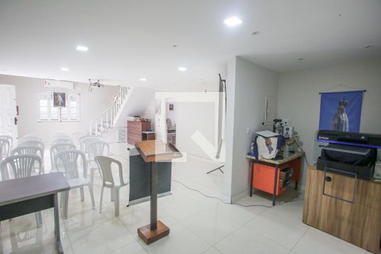 Sala de casa à venda com 4 quartos, 429m² em Taquara, Rio de Janeiro