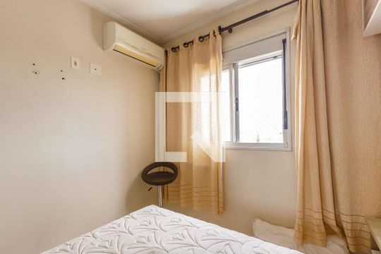 quarto 1 de apartamento à venda com 2 quartos, 48m² em Passo das Pedras, Porto Alegre