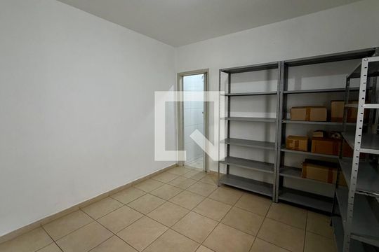 Quarto 1 de casa à venda com 2 quartos, 125m² em Jardim Ester Yolanda, São Paulo