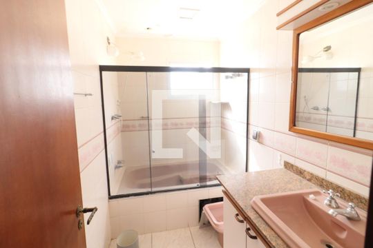 Banheiro da Suíte 1 de apartamento à venda com 5 quartos, 155m² em Centro, Osasco