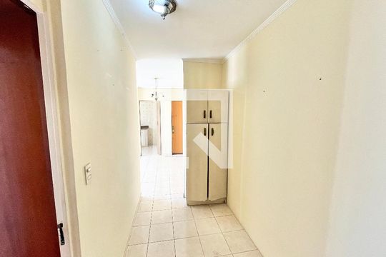 Corredor de apartamento para alugar com 2 quartos, 70m² em Lauzane Paulista, São Paulo